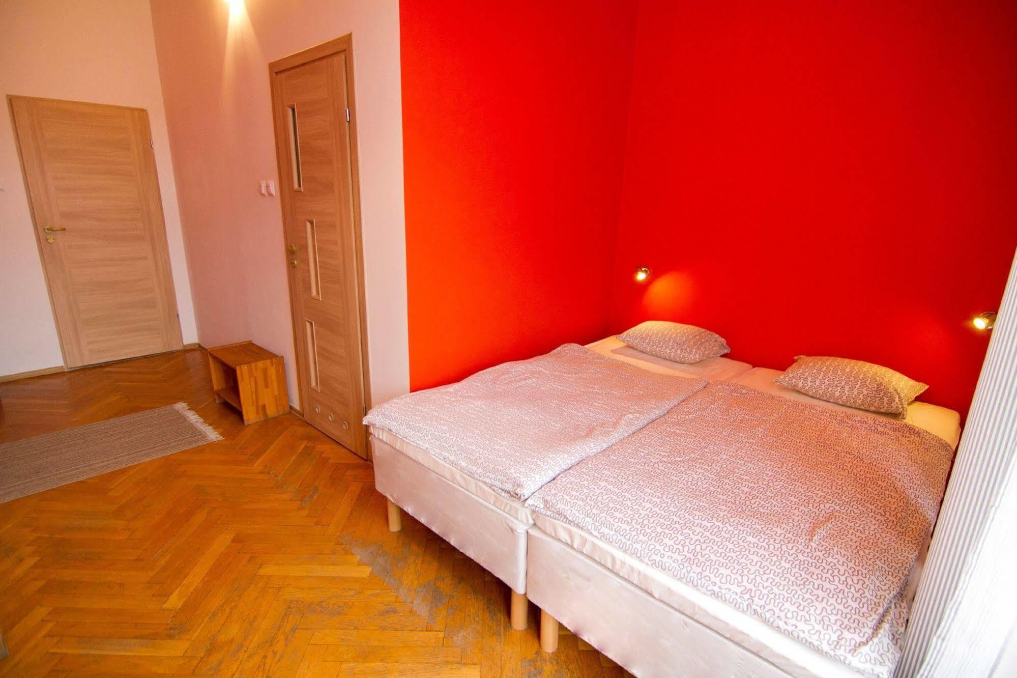 Cinnamon Hostel Wrocław Exterior foto